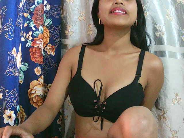 Eva-011 live cam on BongaCams