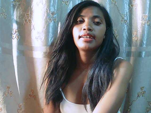 Eva-011 live cam on BongaCams