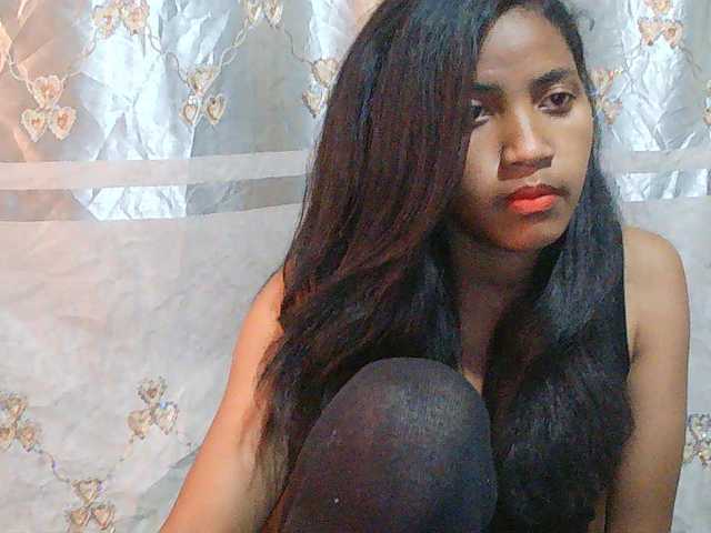 Eva-011 live cam on BongaCams