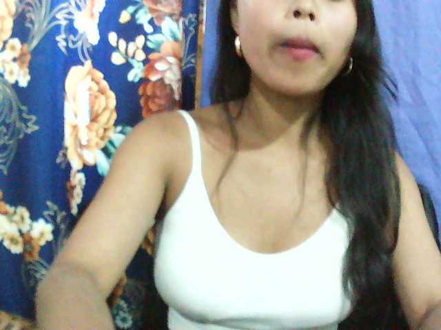 Eva-011 live cam on BongaCams