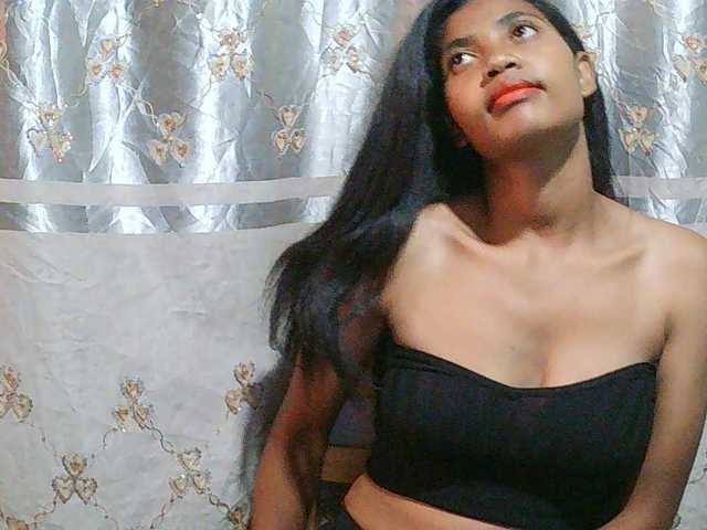 Eva-011 live cam on BongaCams