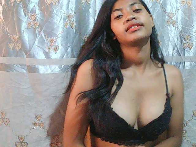 Eva-011 live cam on BongaCams