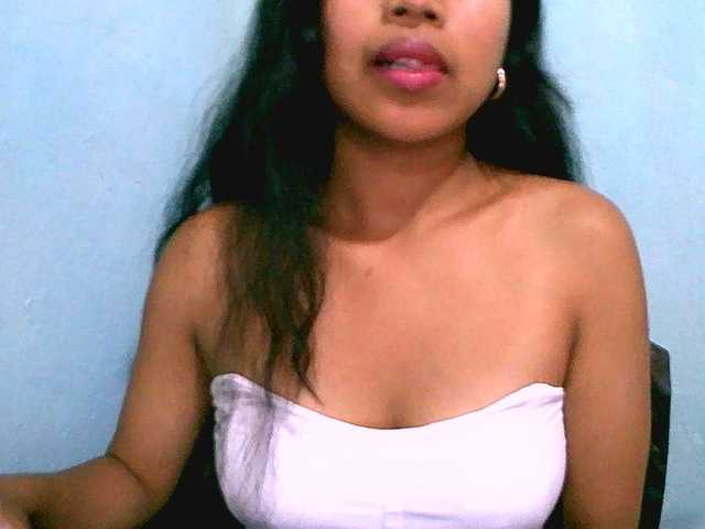 Eva-011 live cam on BongaCams