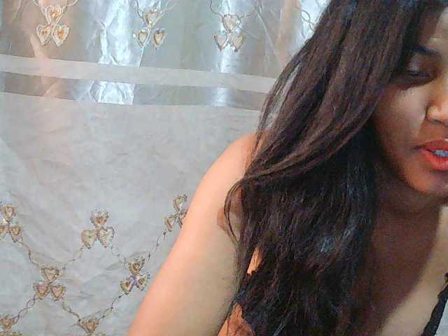 Eva-011 live cam on BongaCams