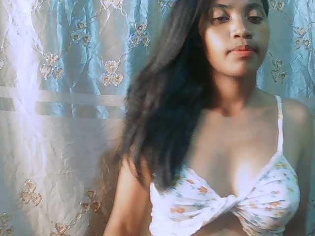 Eva-011 live cam on BongaCams