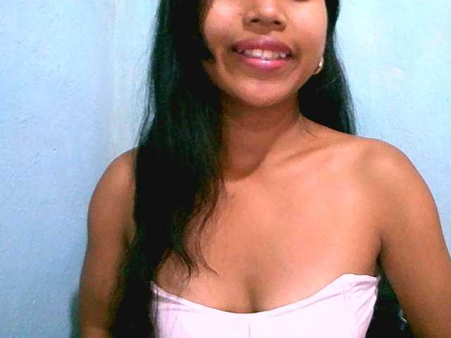 Eva-011 live cam on BongaCams