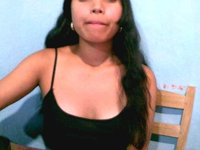 Eva-011 live cam on BongaCams
