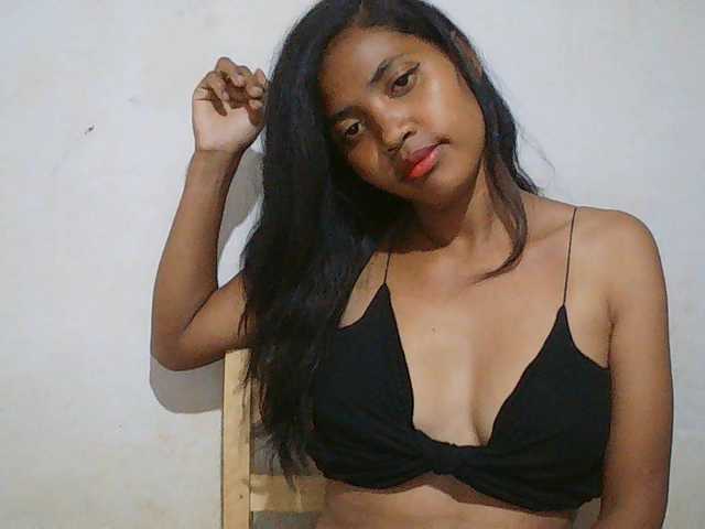 Eva-011 live cam on BongaCams