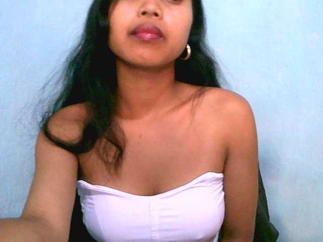 Eva-011 live cam on BongaCams