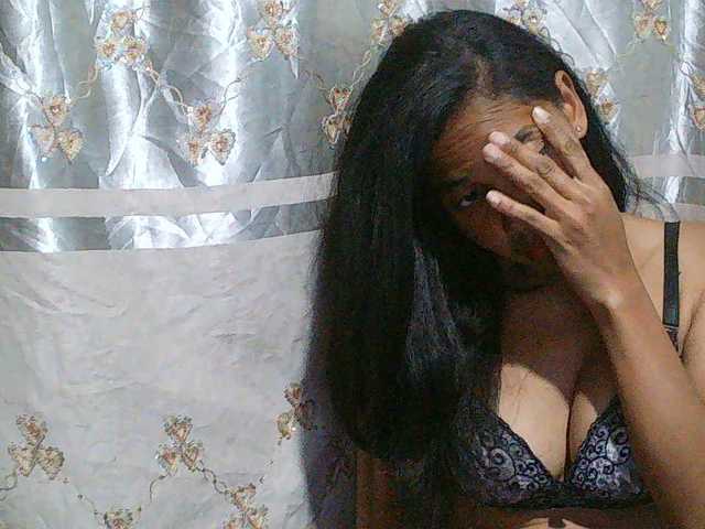 Eva-011 live cam on BongaCams