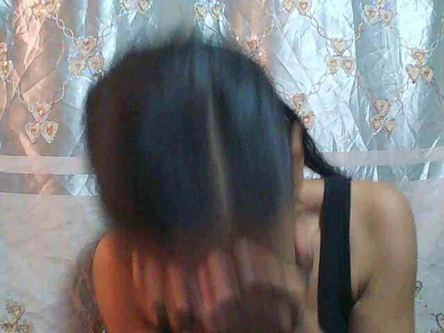Eva-011 live cam on BongaCams