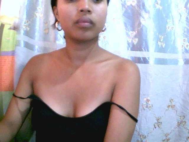 Eva-011 live cam on BongaCams
