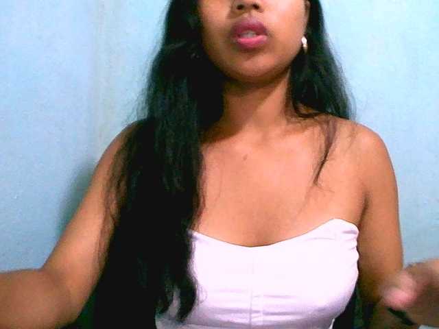 Eva-011 live cam on BongaCams