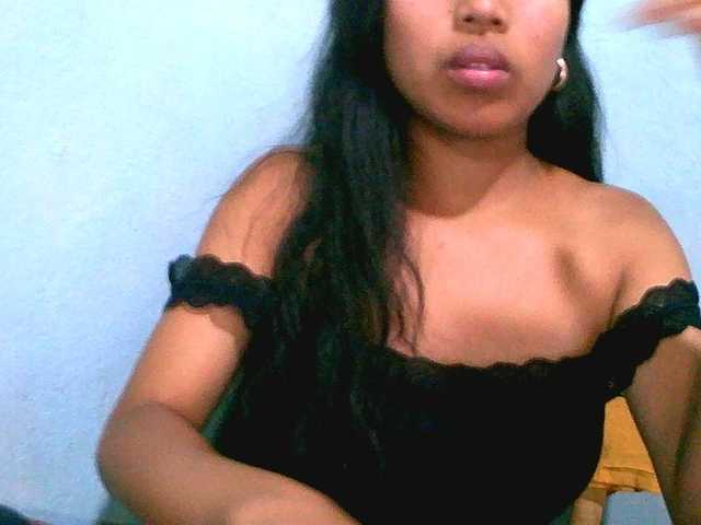 Eva-011 live cam on BongaCams