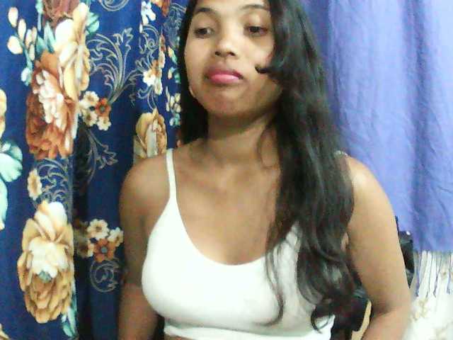 Eva-011 live cam on BongaCams