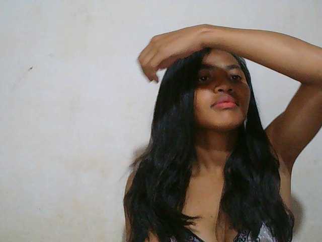 Eva-011 live cam on BongaCams