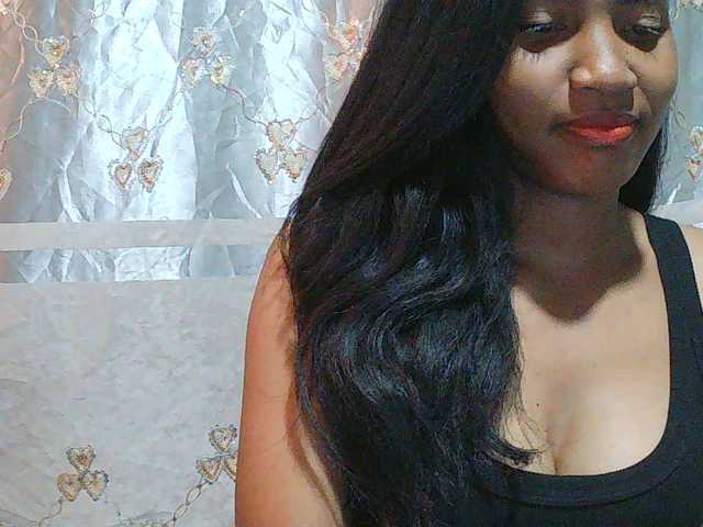 Eva-011 live cam on BongaCams