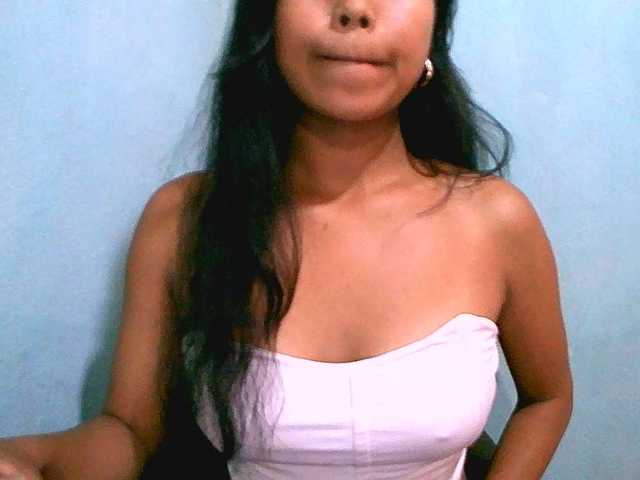 Eva-011 live cam on BongaCams