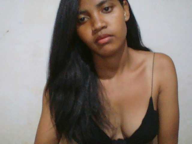 Eva-011 live cam on BongaCams