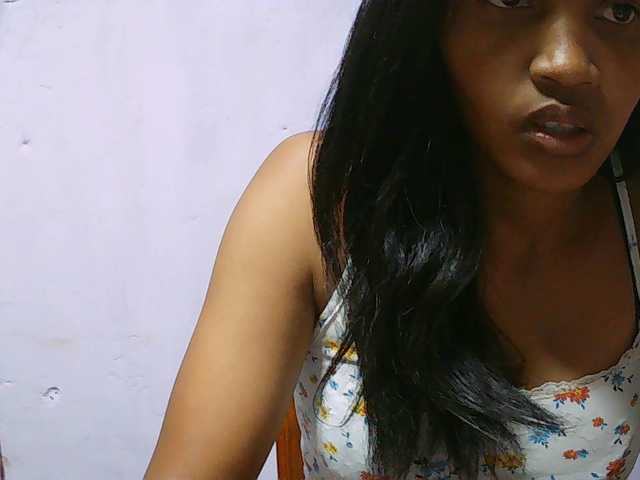 Eva-011 live cam on BongaCams