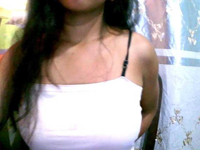 Eva-011 live cam on BongaCams