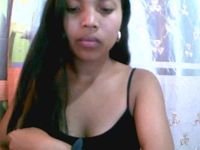 Eva-011 live cam on BongaCams