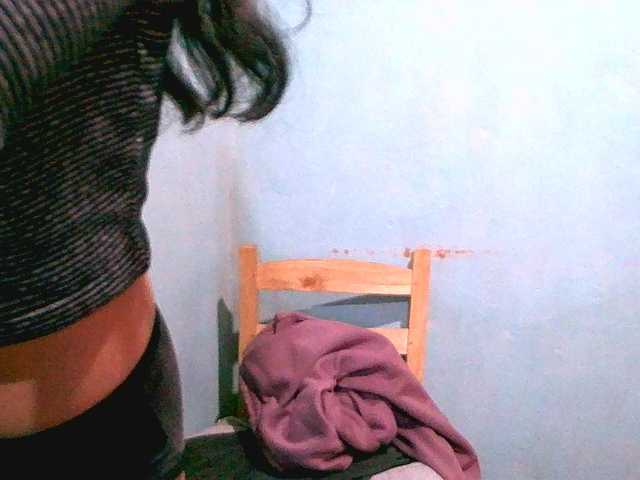 Eva-011 live cam on BongaCams