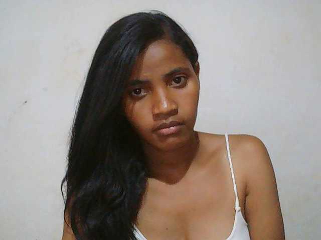 Eva-011 live cam on BongaCams