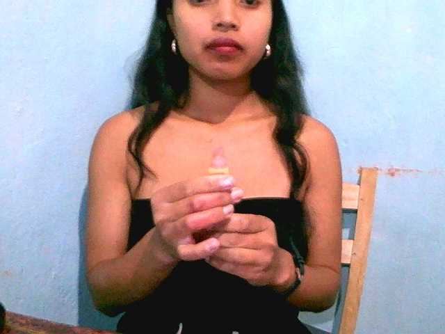 Eva-011 live cam on BongaCams