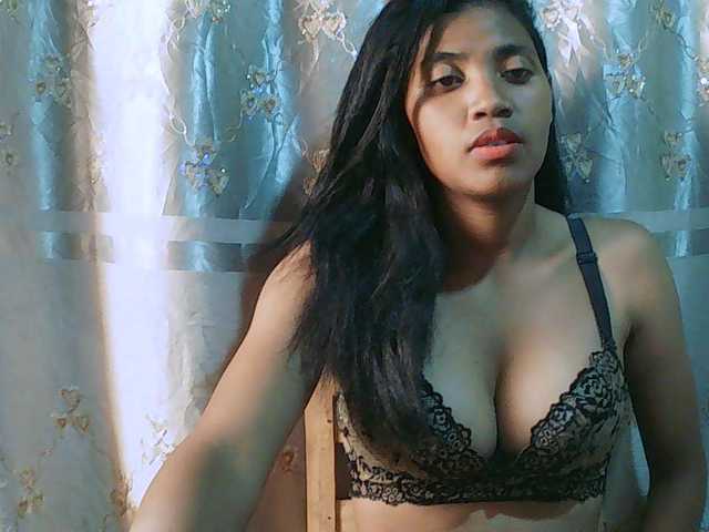 Eva-011 live cam on BongaCams