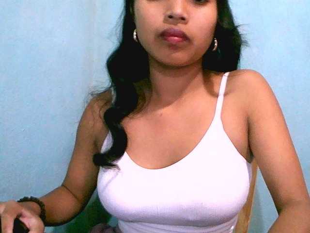 Eva-011 live cam on BongaCams