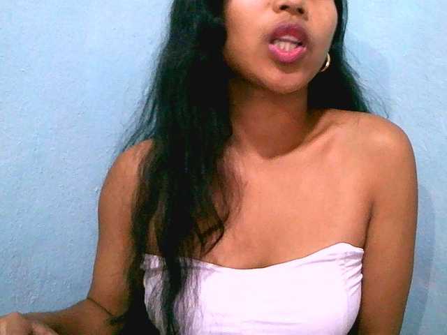 Eva-011 live cam on BongaCams
