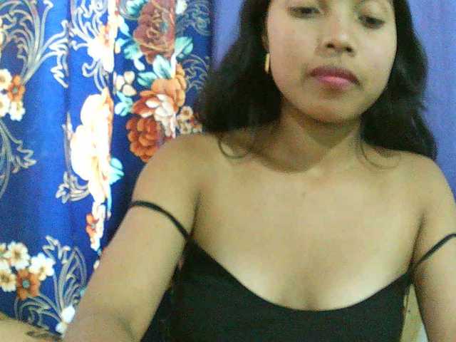 Eva-011 live cam on BongaCams