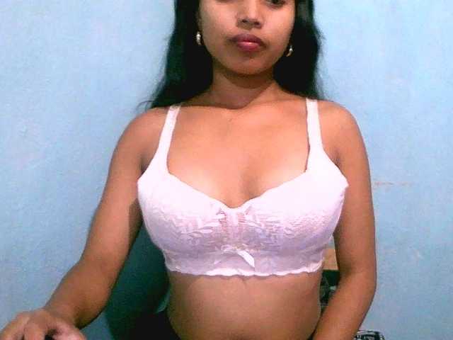 Eva-011 live cam on BongaCams
