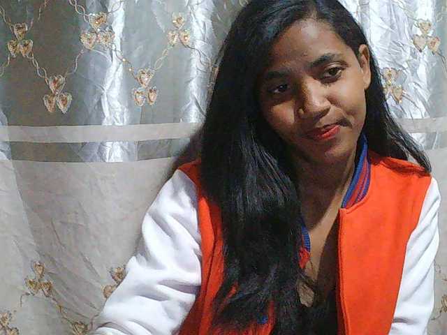 Eva-011 live cam on BongaCams