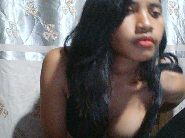 Eva-011 live cam on BongaCams