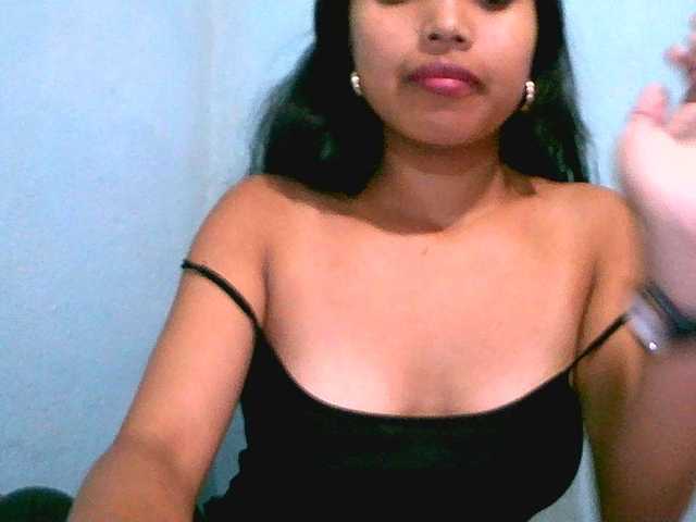 Eva-011 live cam on BongaCams