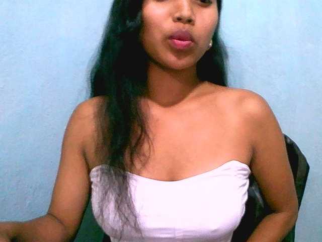Eva-011 live cam on BongaCams