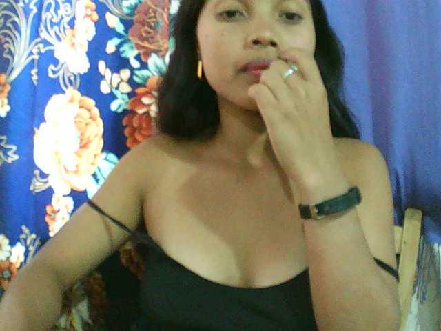 Eva-011 live cam on BongaCams