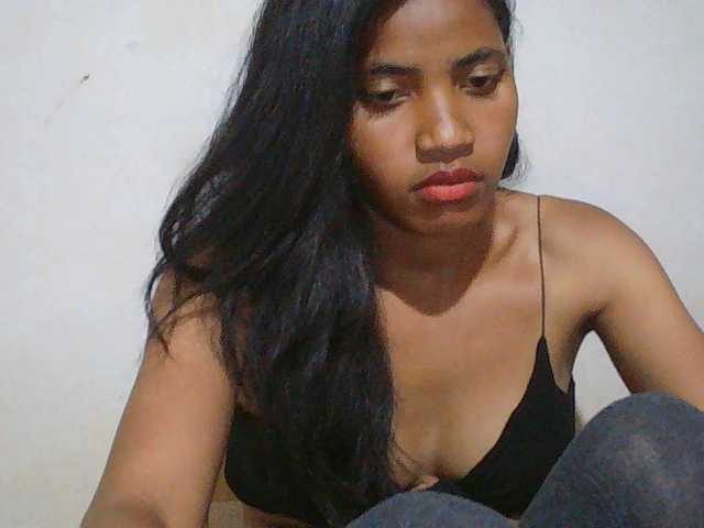Eva-011 live cam on BongaCams