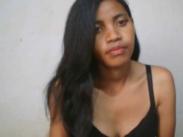 Eva-011 live cam on BongaCams