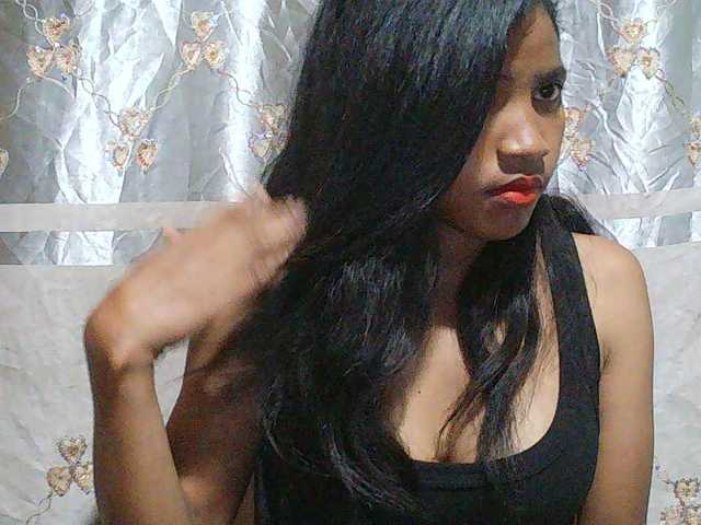 Eva-011 live cam on BongaCams