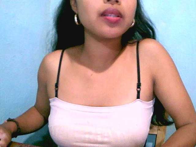 Eva-011 live cam on BongaCams