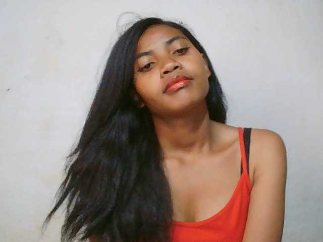 Eva-011 live cam on BongaCams