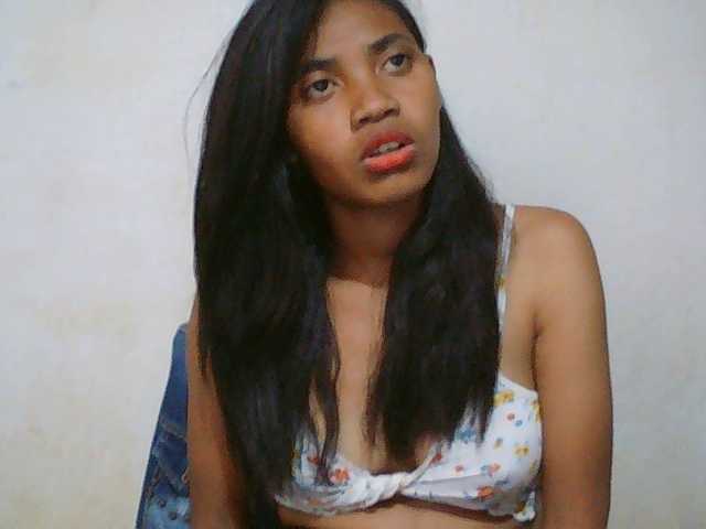 Eva-011 live cam on BongaCams