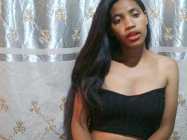 Eva-011 live cam on BongaCams