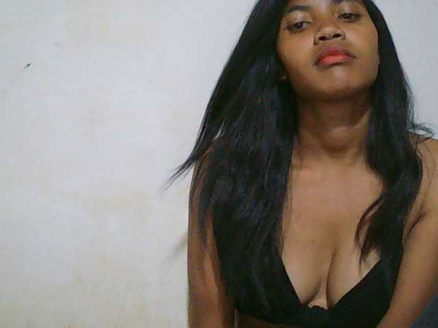 Eva-011 live cam on BongaCams