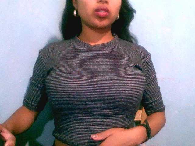 Eva-011 live cam on BongaCams