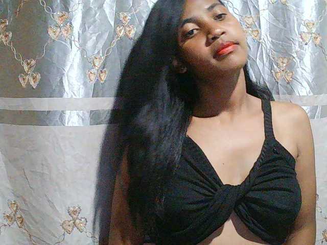 Eva-011 live cam on BongaCams