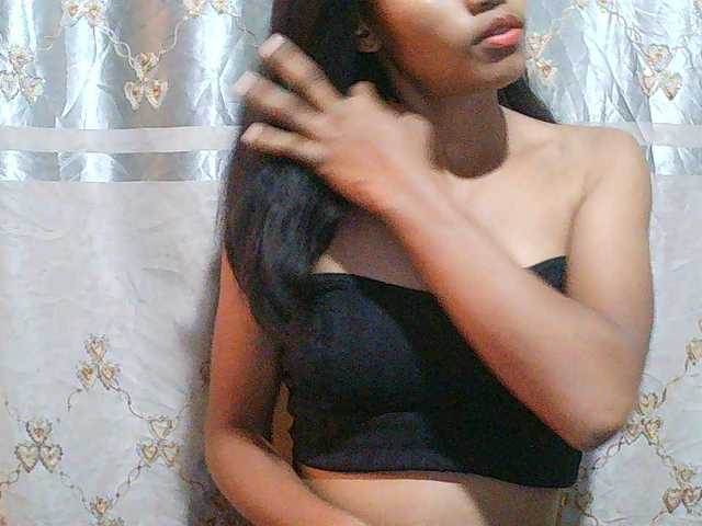 Eva-011 live cam on BongaCams